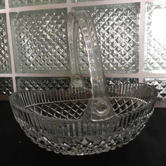 Crystal Basket Great for Easter - Picture 2 of 8